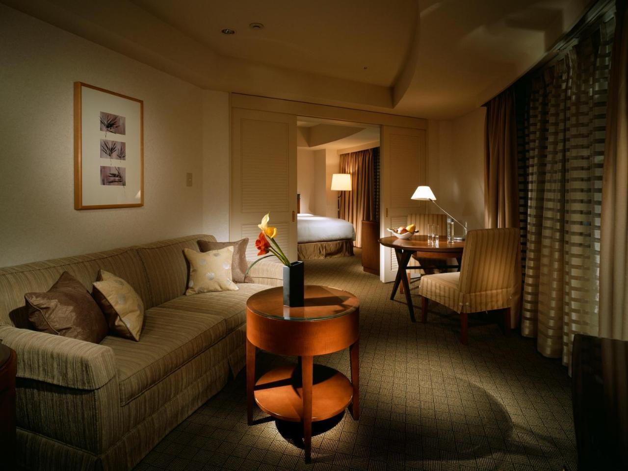 岐阜长良川都酒店 外观 照片 A suite at the Mandarin Oriental, Tokyo